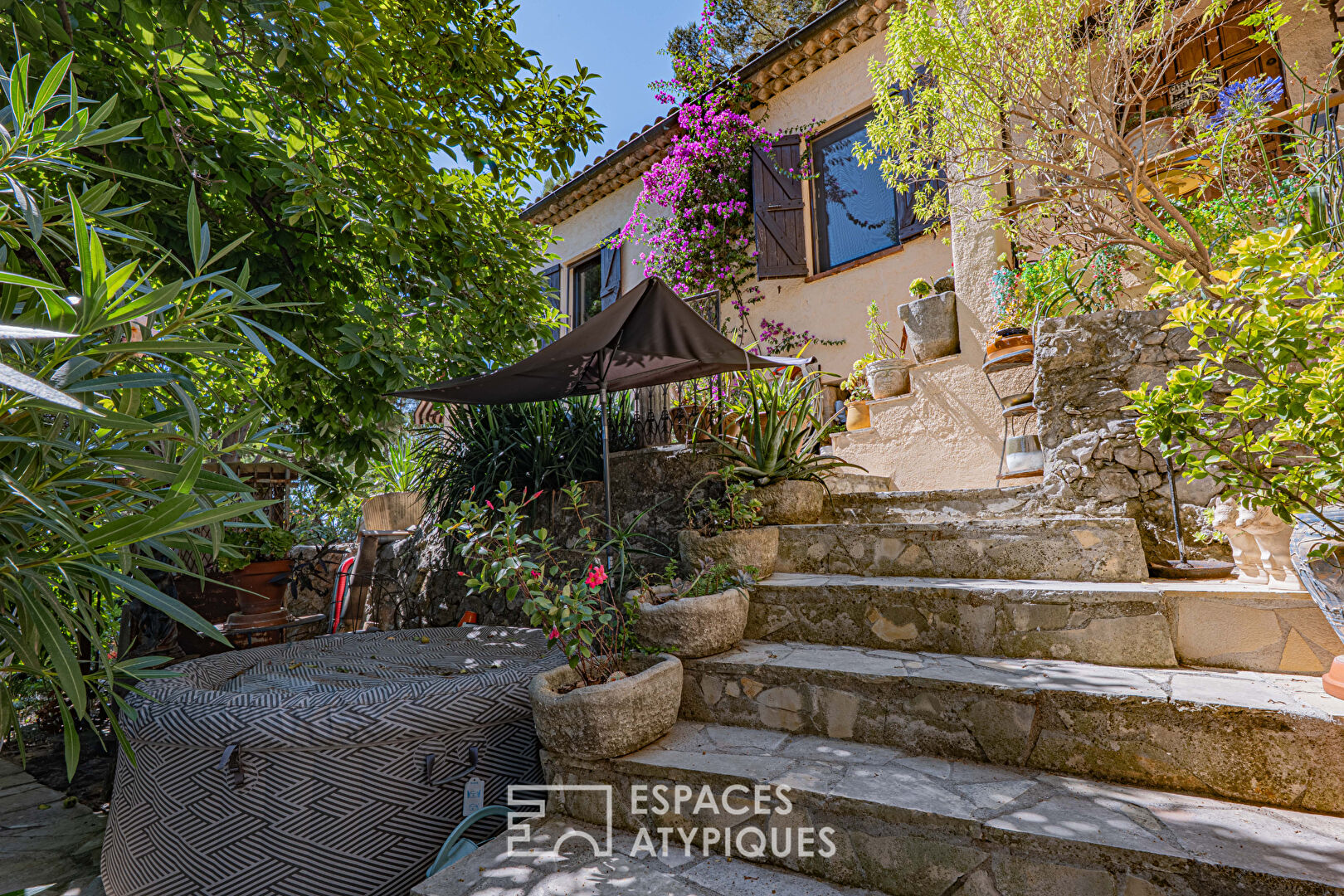 Maison de Charme Rénovée à Mougins Pibonson