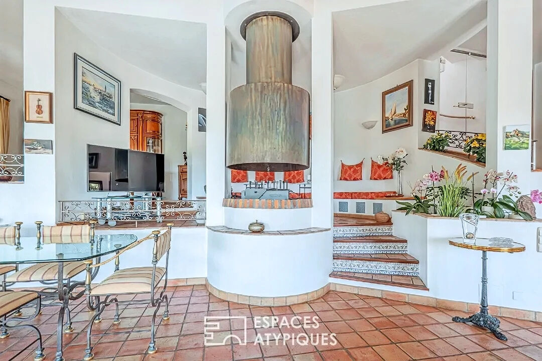 Maison d’architecte vue mer et deux piscines à Cabris