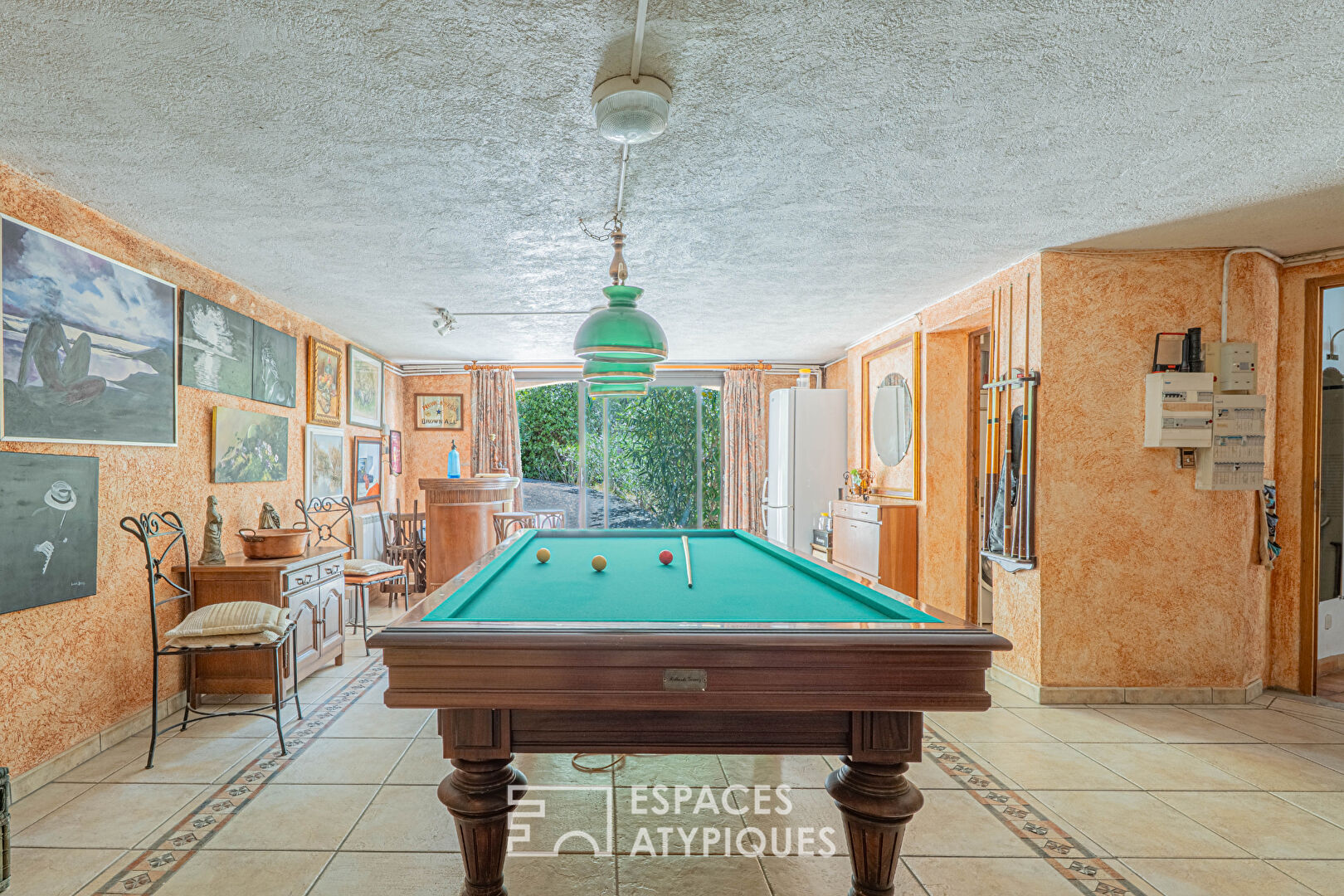 Maison d’architecte vue mer et deux piscines à Cabris