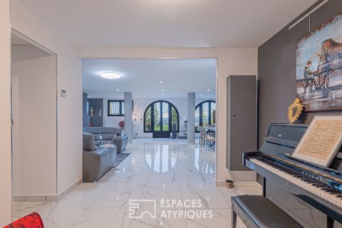 Fabron – Bien d’exception en rez-de-jardin avec vue panoramique mer