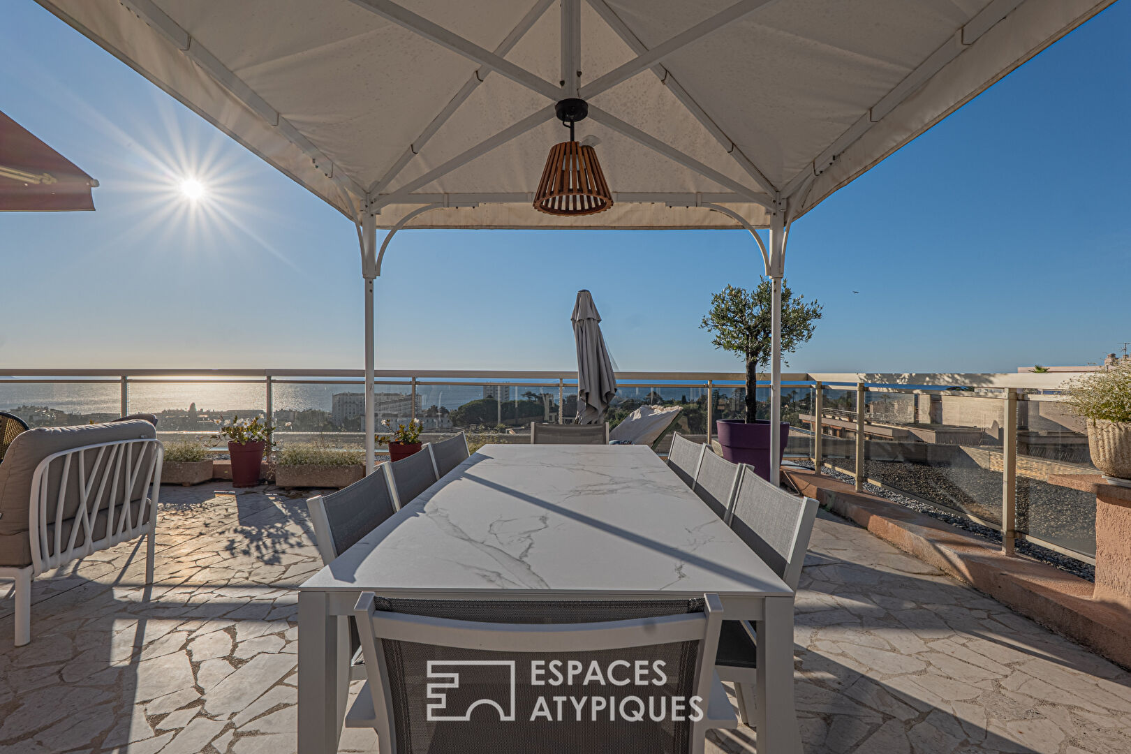 Exceptional Rooftop with Full Sea View
