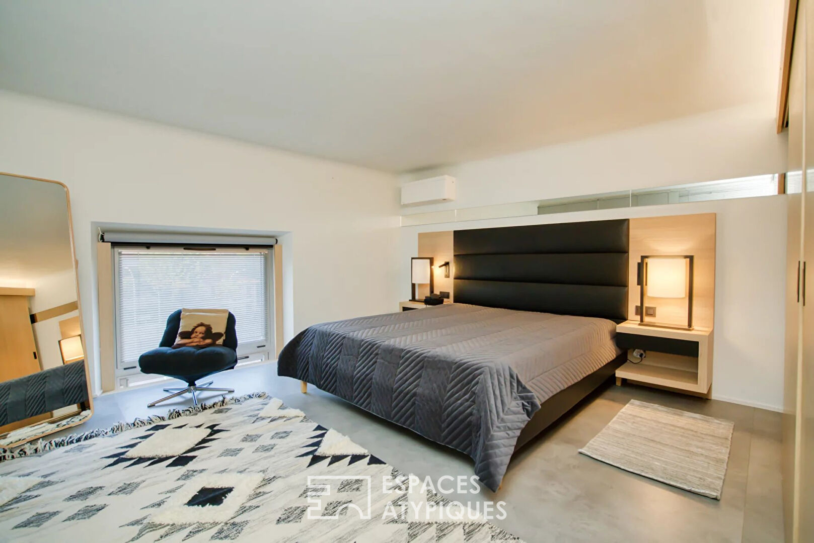 Luxury Loft in Cannes: Contemporary Architecture and High-End Amenities
