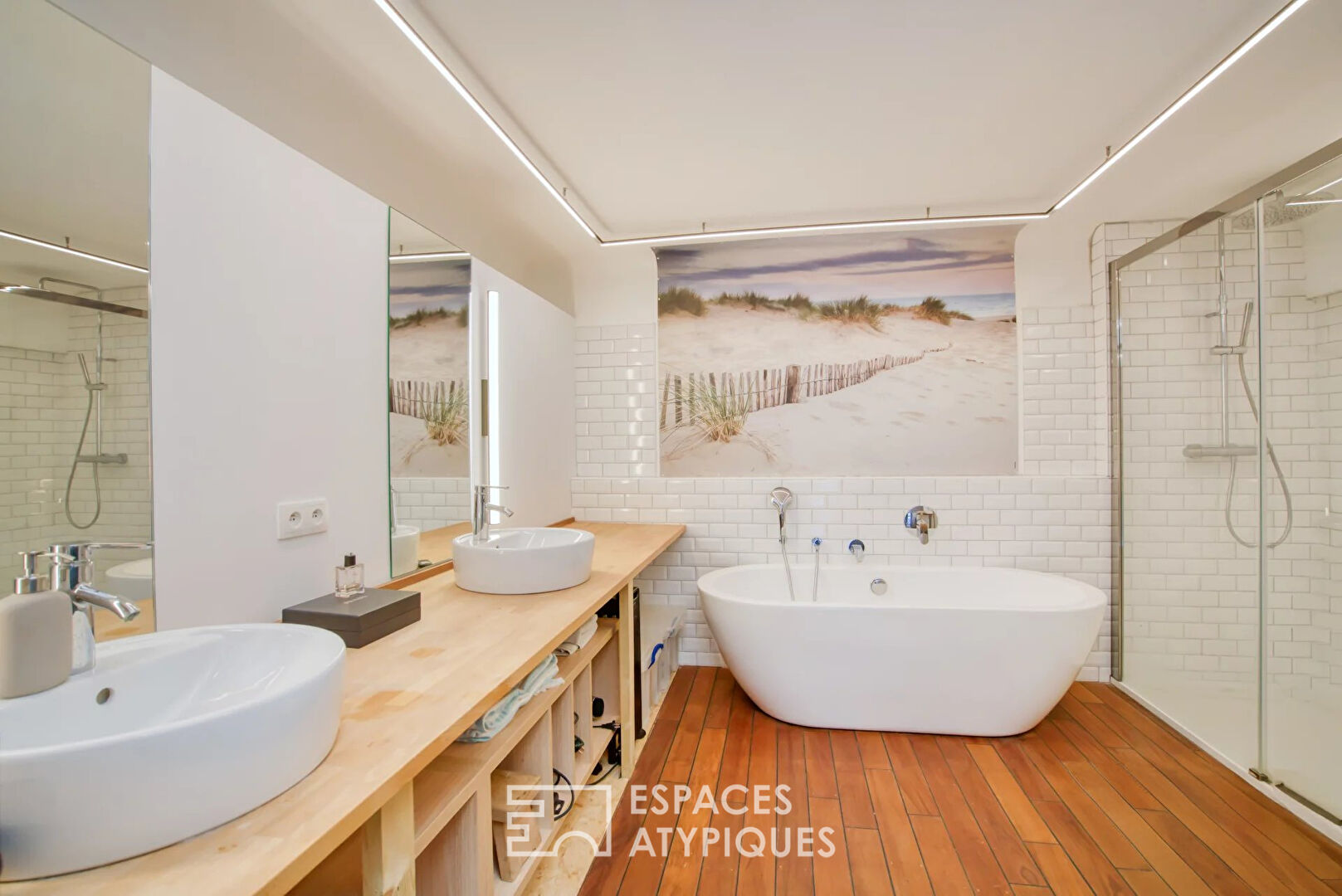 Luxury Loft in Cannes: Contemporary Architecture and High-End Amenities