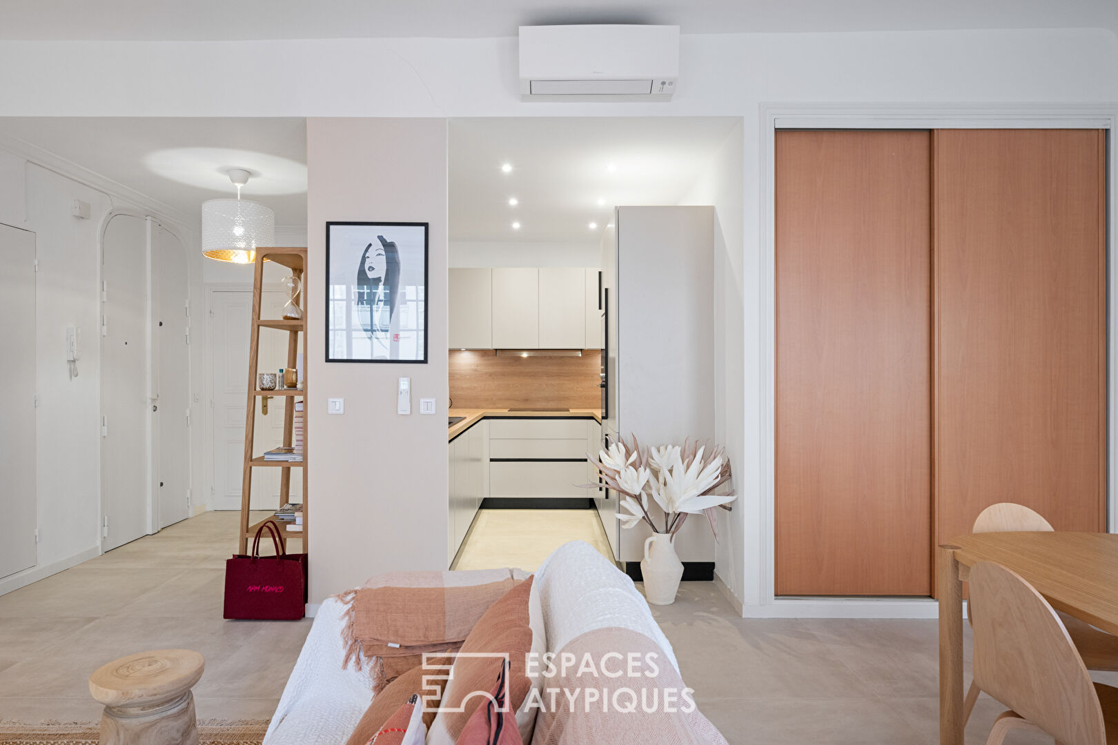 Charme et Modernité : Appartement rénové et meublé à Nice