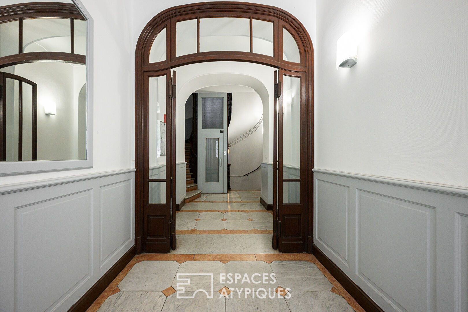 Charme et Modernité : Appartement rénové et meublé à Nice