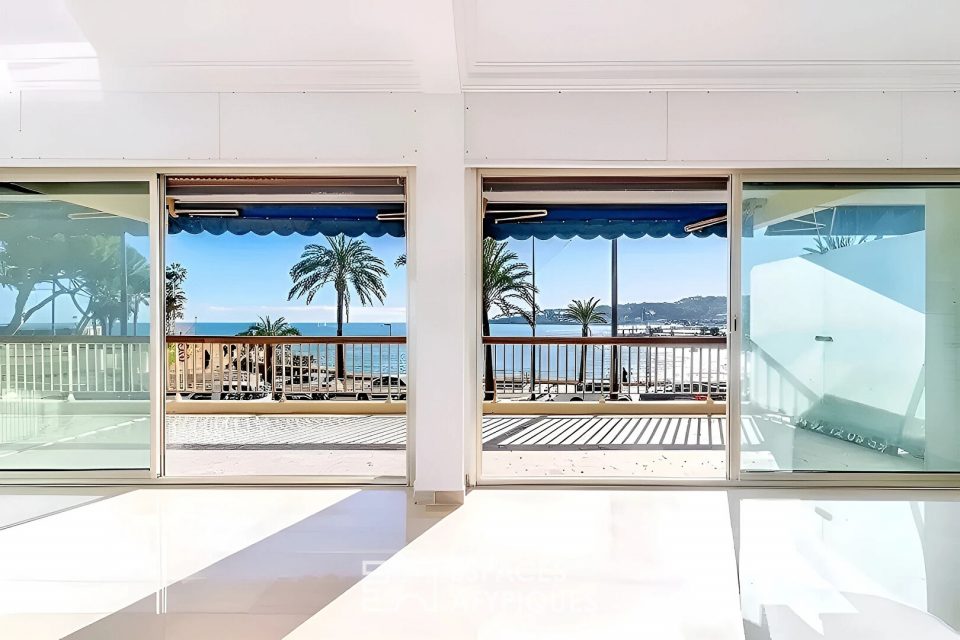 Grand 3 pièces de 94,60m² face mer en étage avec terrasse et box