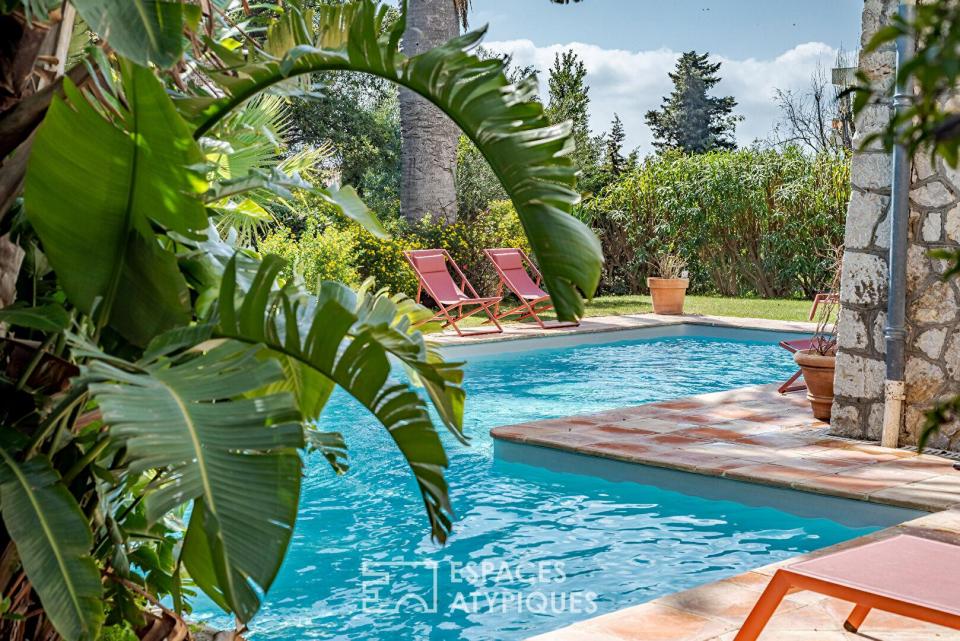 Rez-de-villa de 253m² située à Cannes avec piscine et vue mer