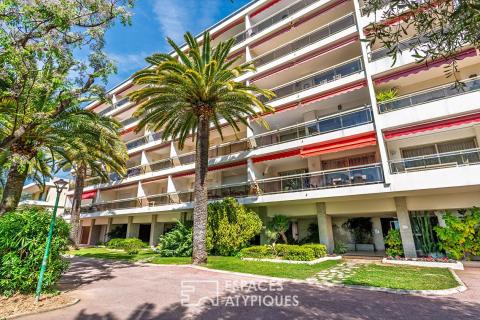 Grand T3 avec terrasse vue mer, box fermé et parking