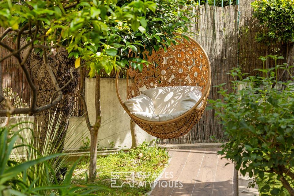 Un appartement avec un jardin secret au Port de Nice