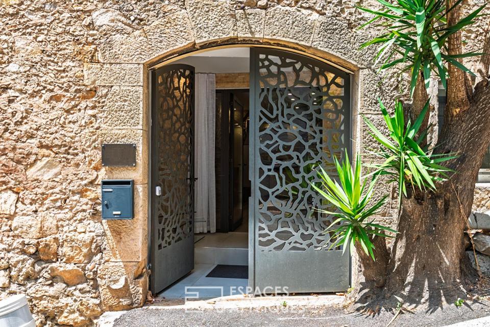 Appartement esprit Loft au coeur de Vallauris