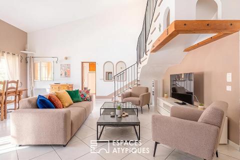 Maison familiale 240 m2 avec piscine et vue panoramique à Magagnosc