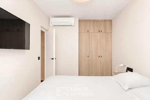 L&rsquo;esprit cocon sous les toits : appartement de caractère et son grenier au coeur du Vieil Antibes