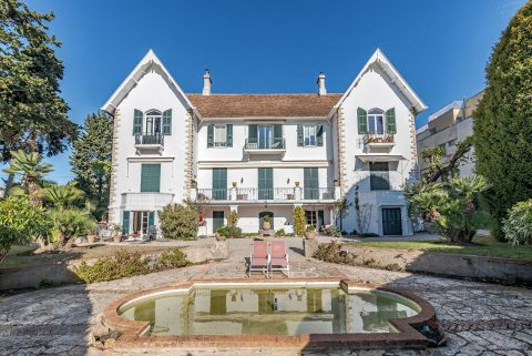 Appartement dans une bâtisse de caractère à Cannes