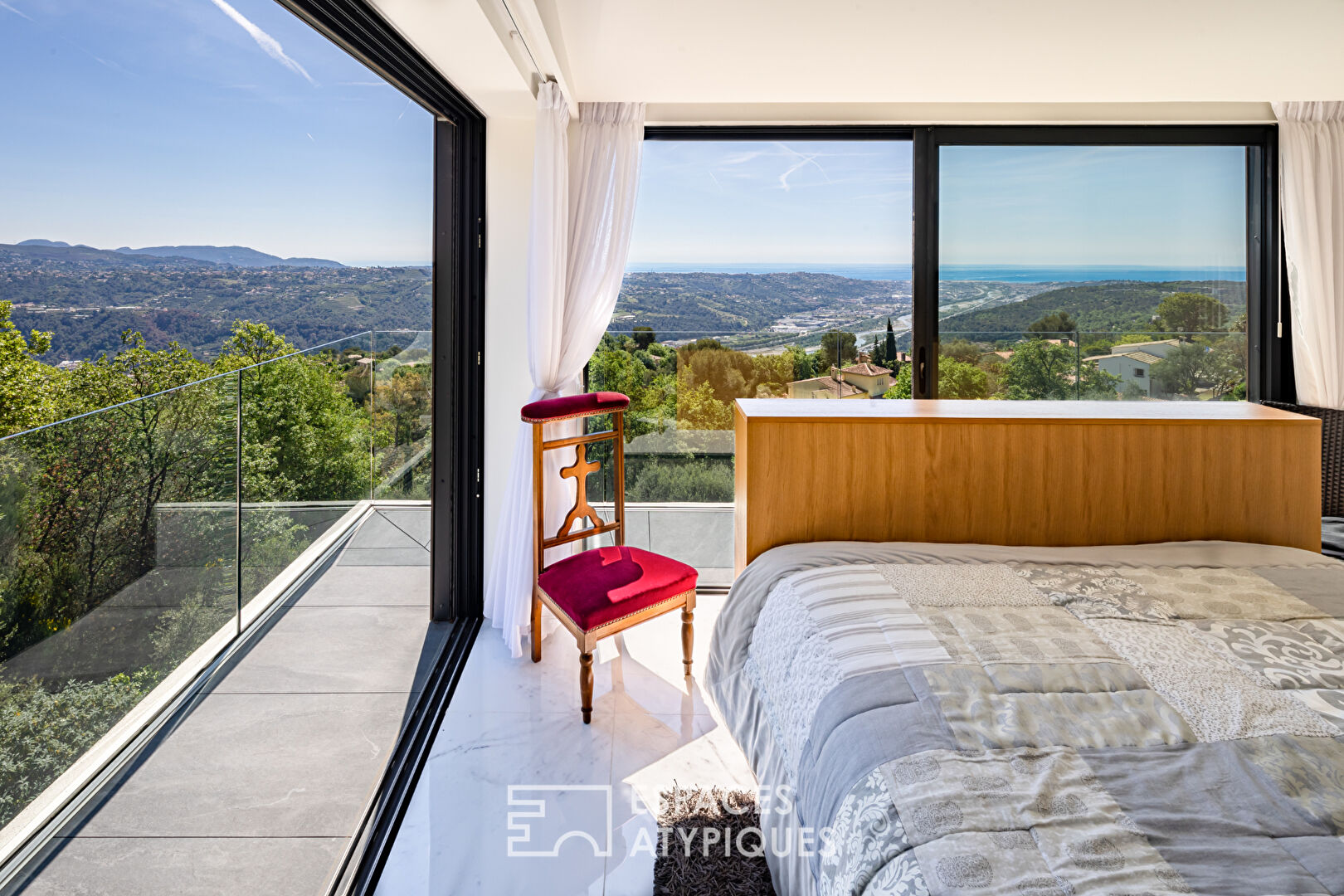 Maison d’architecte néoprovencale à Super Gattières