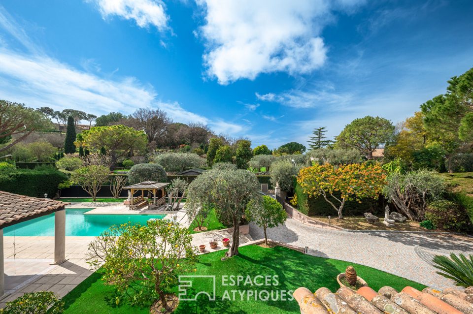 Villa Néo-Provençale avec piscine dans un domaine privé