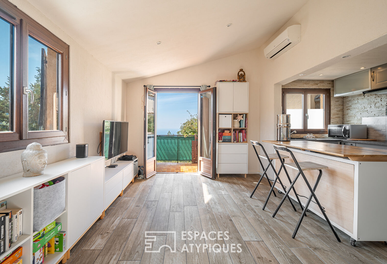 Appartement/maison au coeur du village avec balcon et vue mer