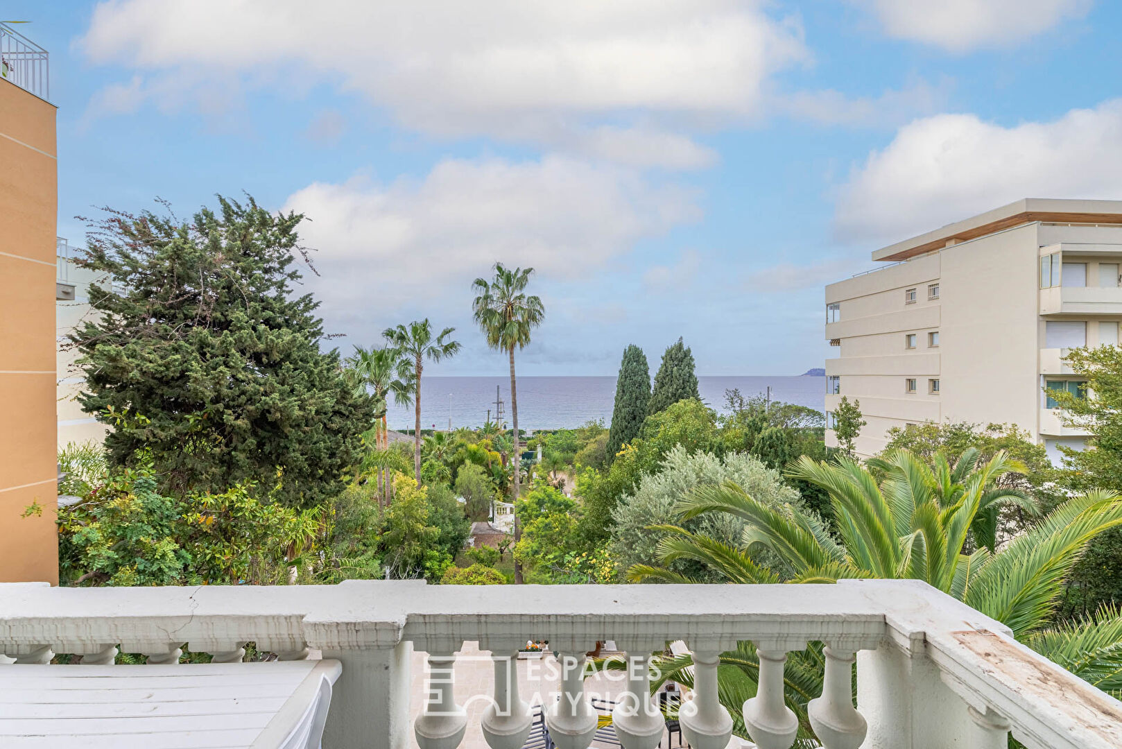 Bel appartement avec terrasse vue mer, dans un ancien hôtel particulier