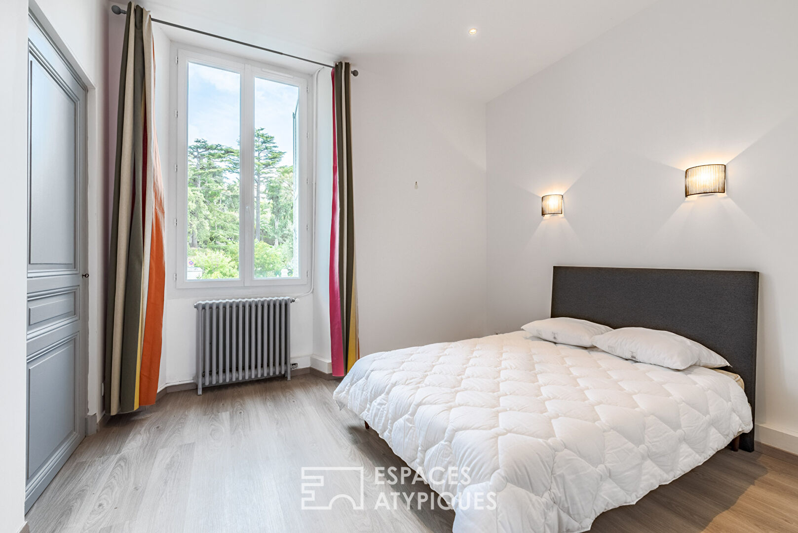 Beautiful apartment with sea view terrace, in a former private mansion