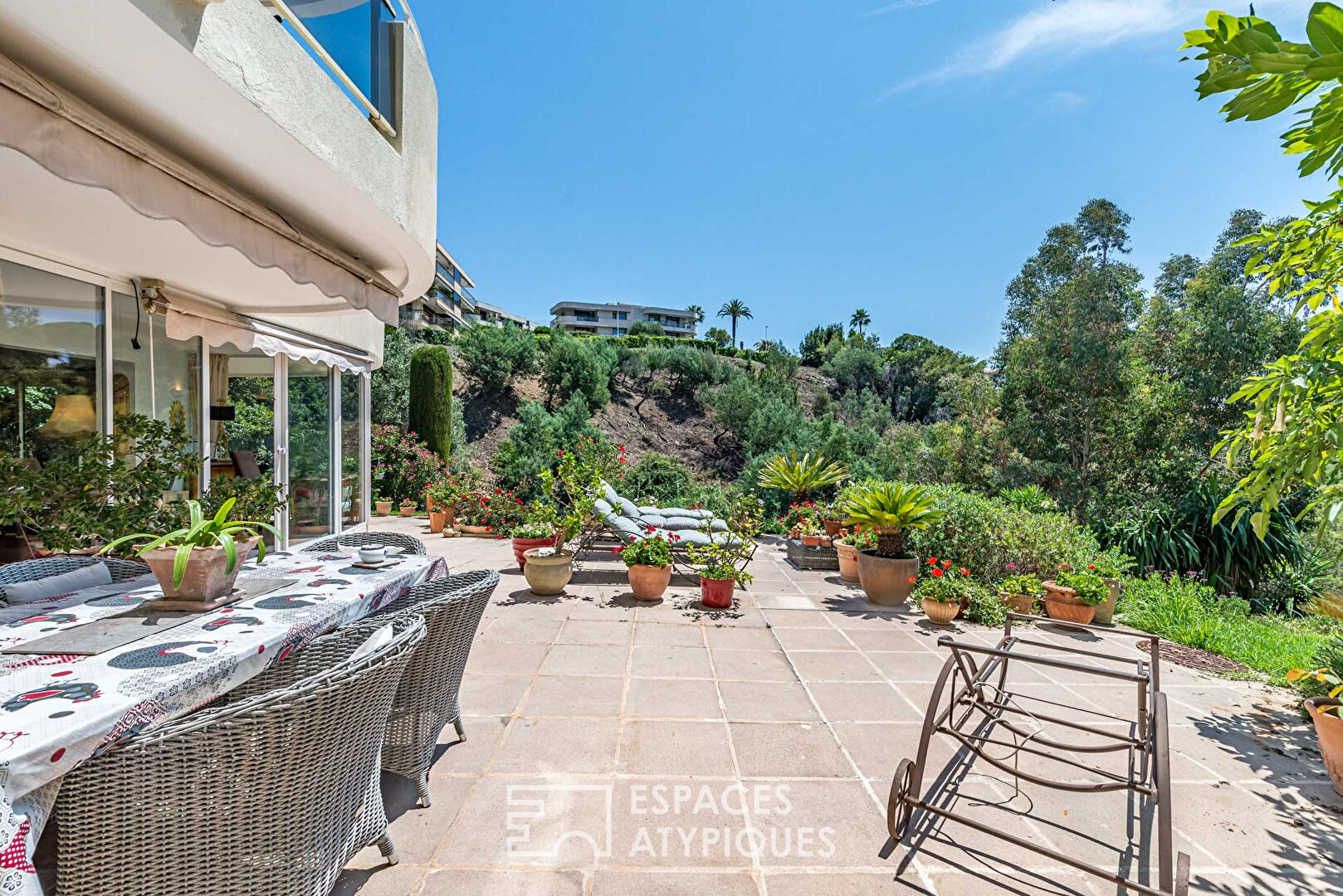 Appartement et son jardin paysagé à Cannes