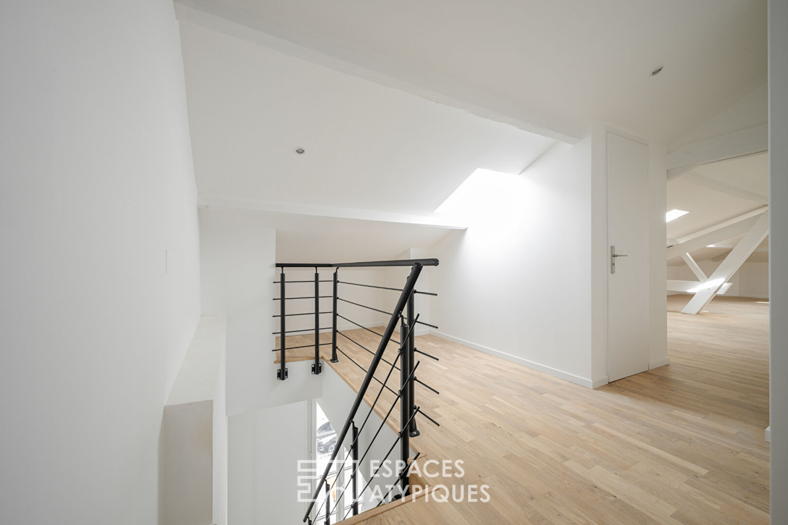 Contemporary duplex completely renovated in a former convent