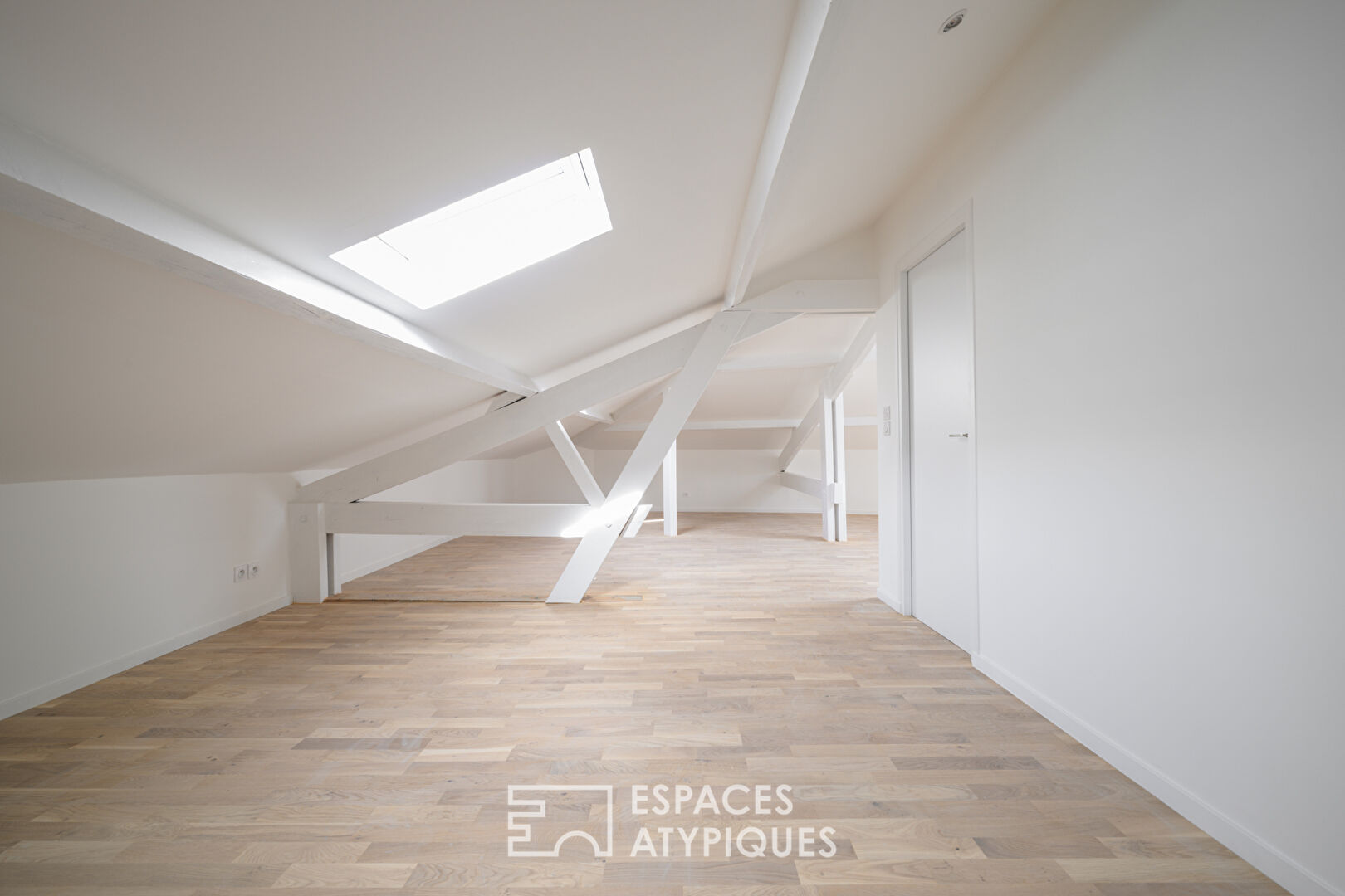 Duplex contemporain rénové à Nice