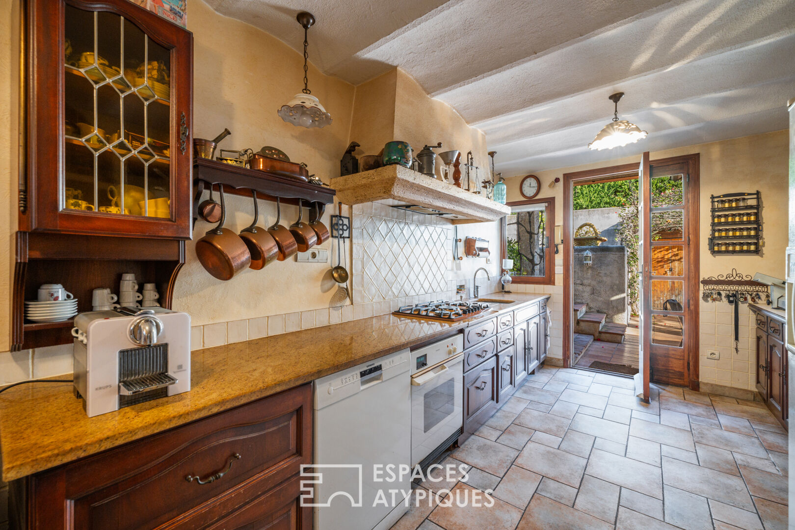 1940s villa with garden