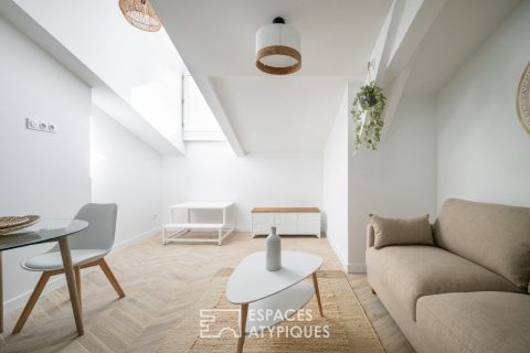 Studio rénové et meublé dans immeuble de caractère à Nice