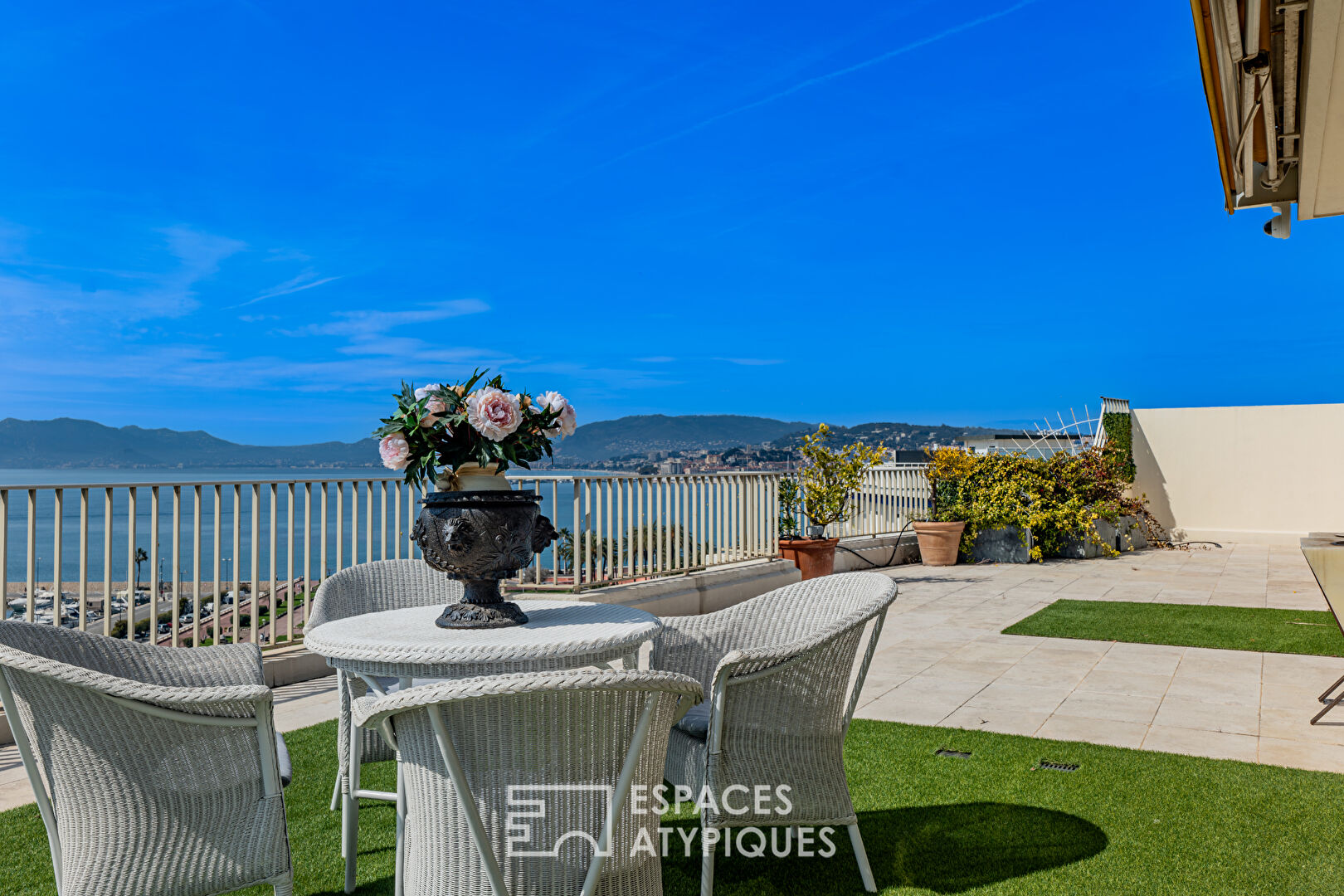 Penthouse on the Croisette in Cannes