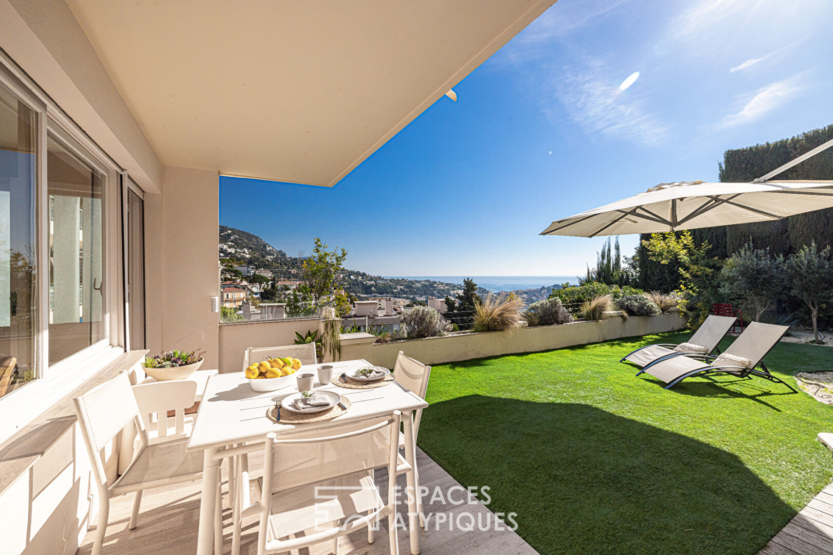 Apartment panoramic view over the bay of Villefranche