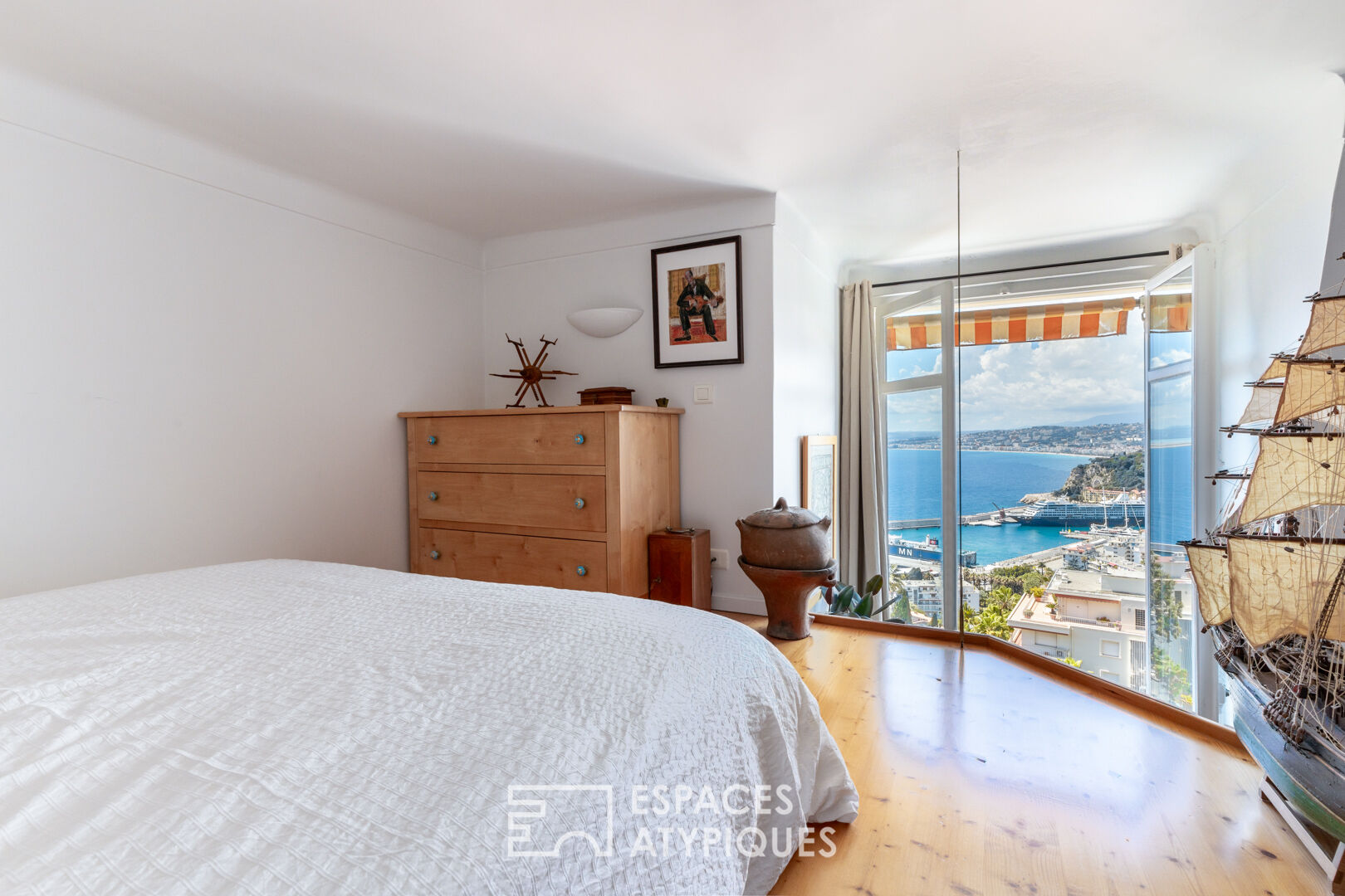 Appartement dans une Demeure Bourgeoise avec vue mer