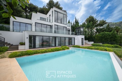 Contemporary villa with sea view in Roquebrune Cap Martin