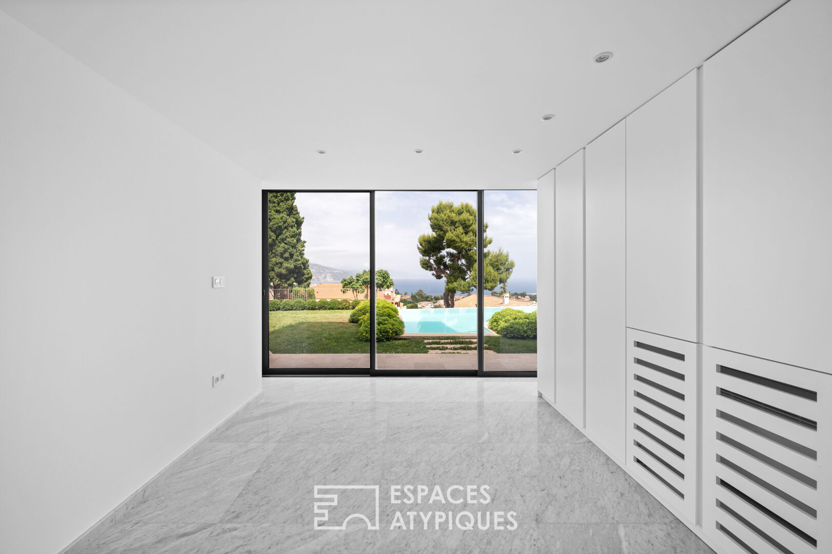 Contemporary villa with sea view in Roquebrune Cap Martin