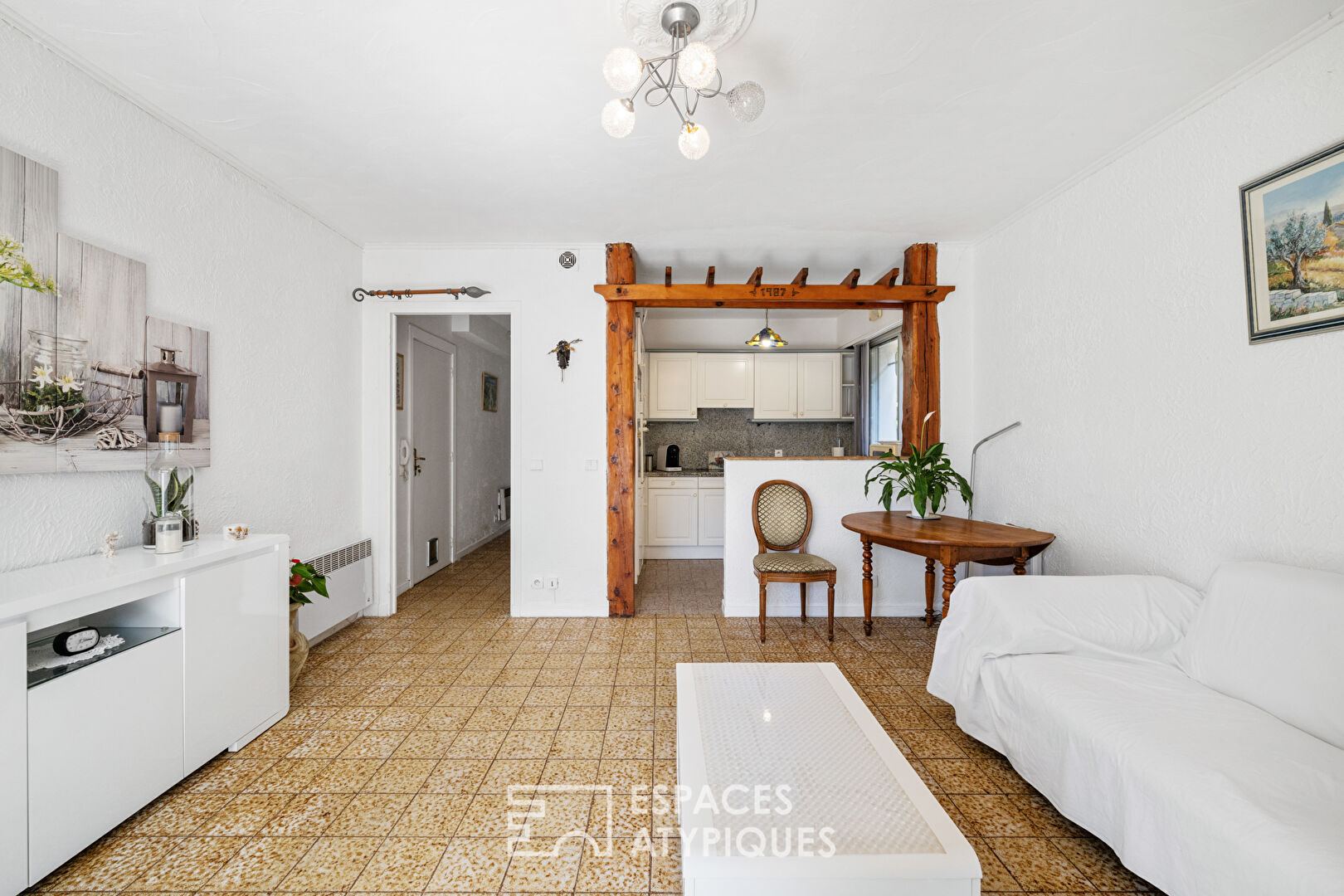 Maison d’architecte de 180m² des années 70’s avec piscine