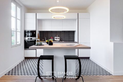 Duplex de charme rénové vue mer, idéal famille ou coliving