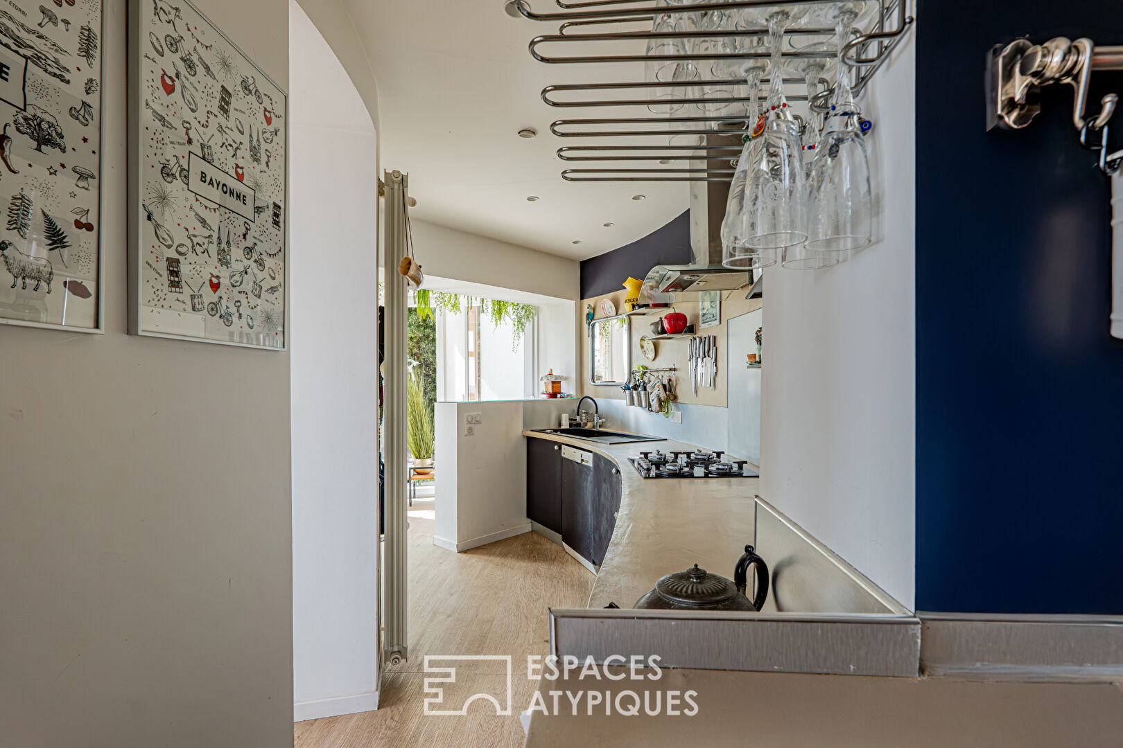 Maison d’architecte avec piscine et vue mer – Grasse