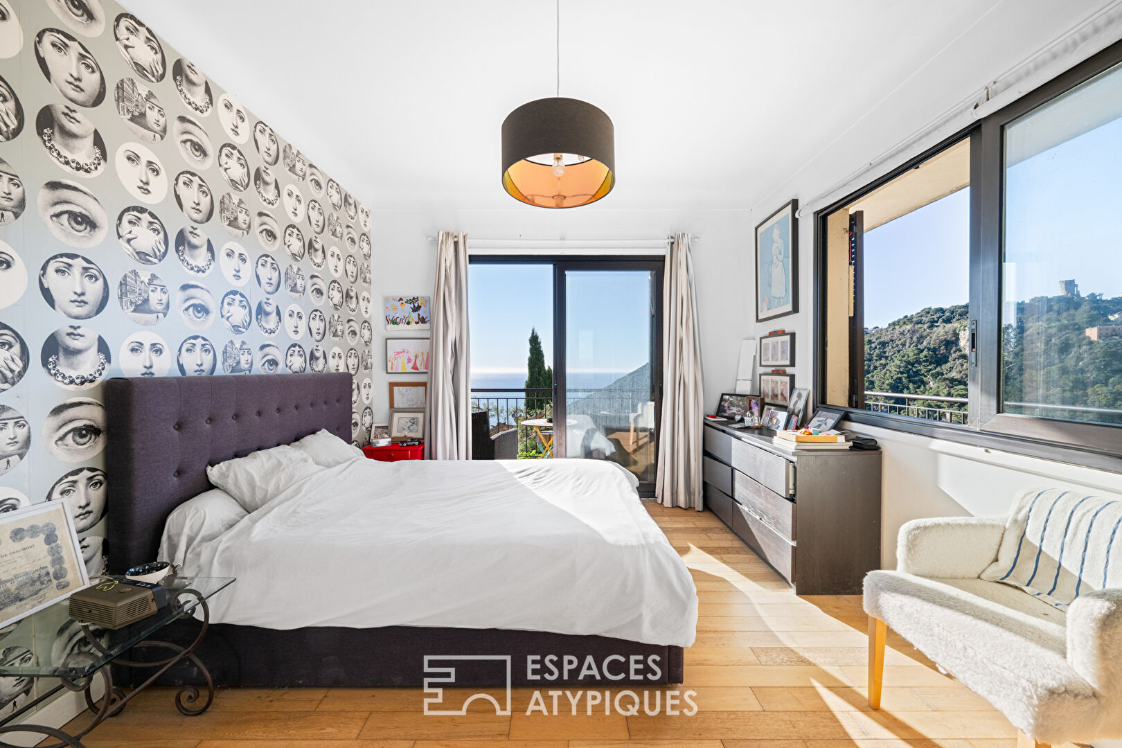 Ground floor with contemplative sea view and independent studio