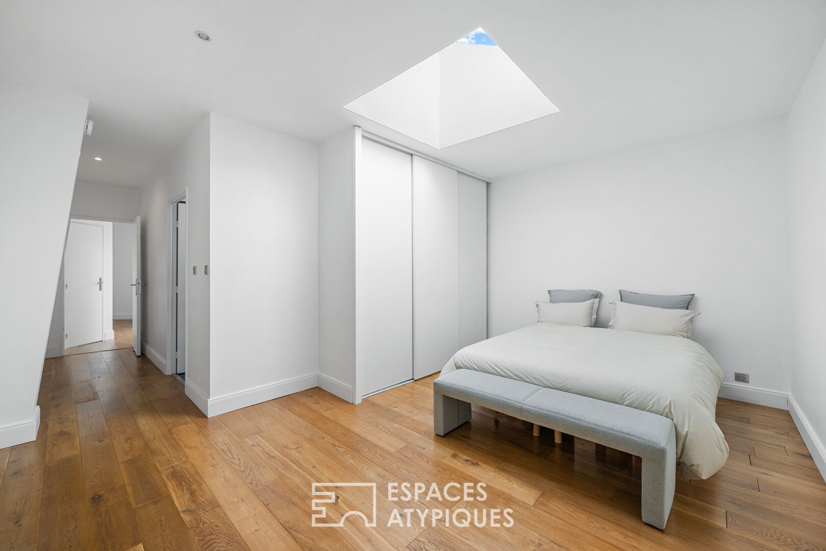 5-room loft in Nice Riquier located in the Port district