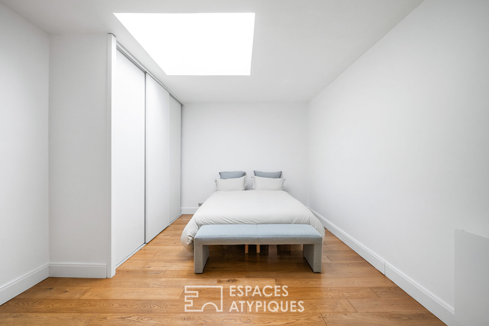 5-room loft in Nice Riquier located in the Port district