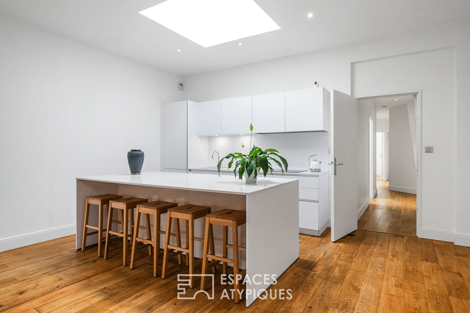5-room loft in Nice Riquier located in the Port district