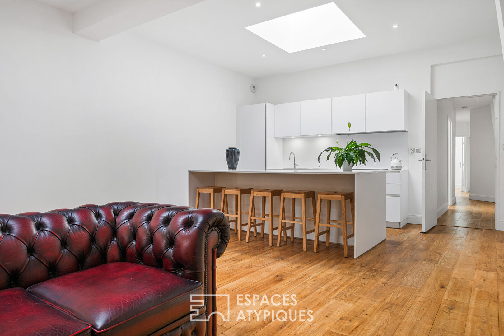 5-room loft in Nice Riquier located in the Port district