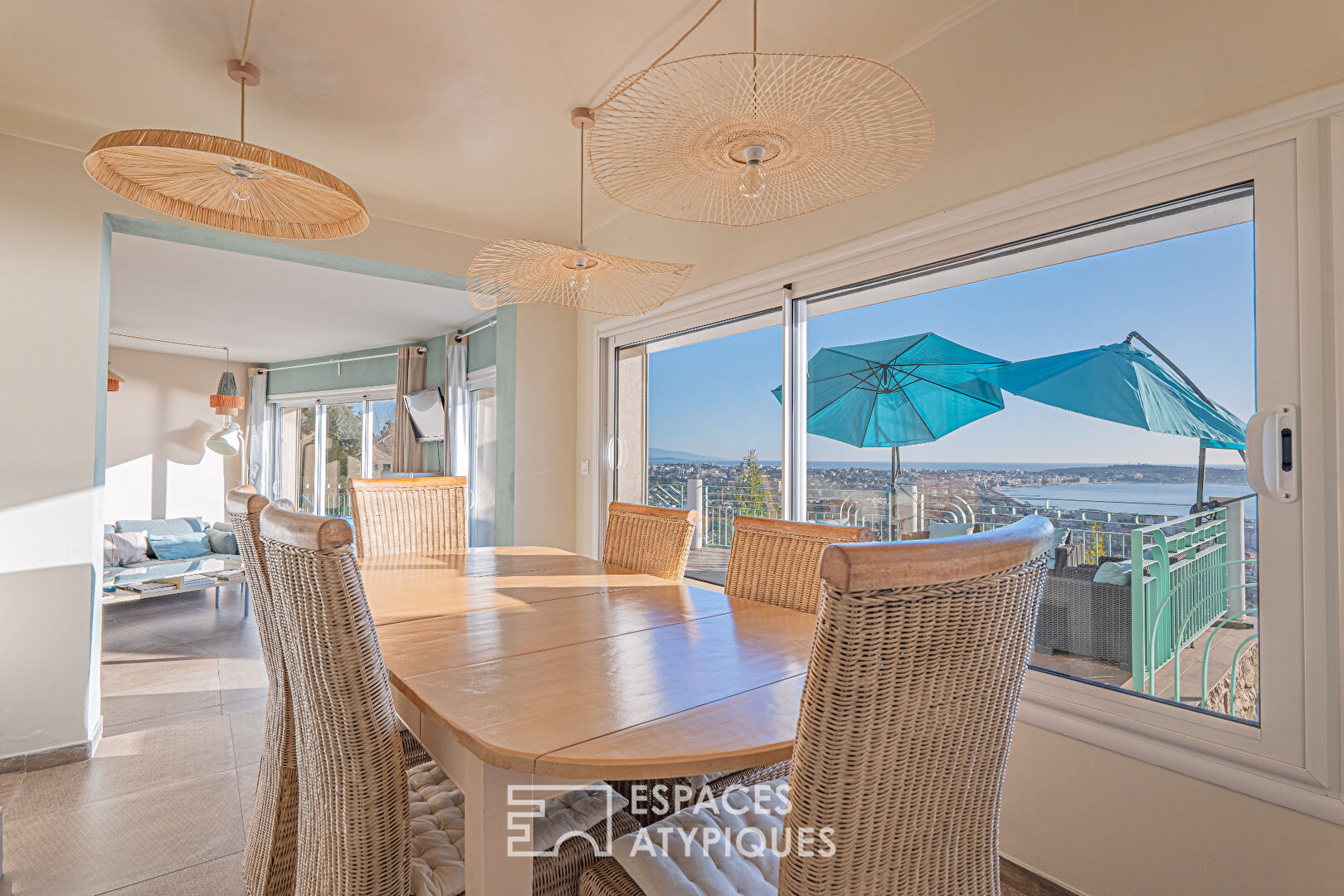 Beautifully renovated character villa with swimming pool and panoramic sea view