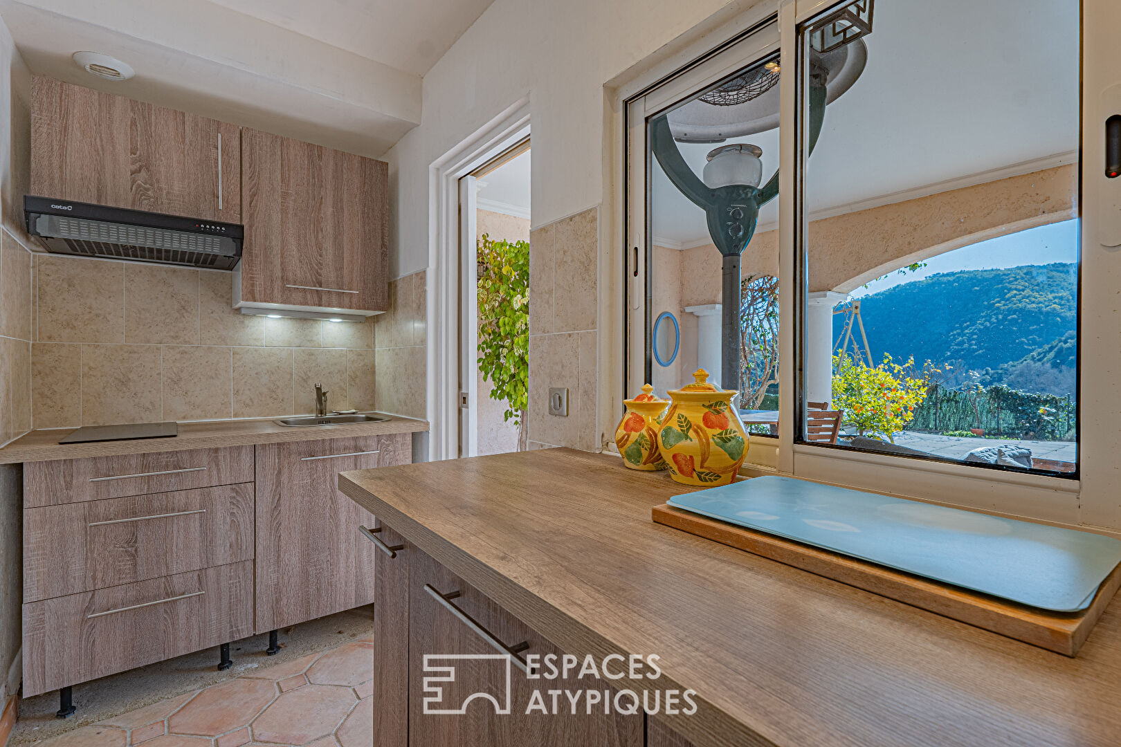 Villa Florentine de 230m² avec piscine et vue sur le massif du Tanneron