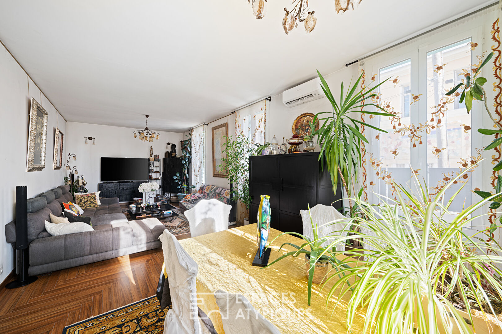 Period townhouse within walking distance of town centre