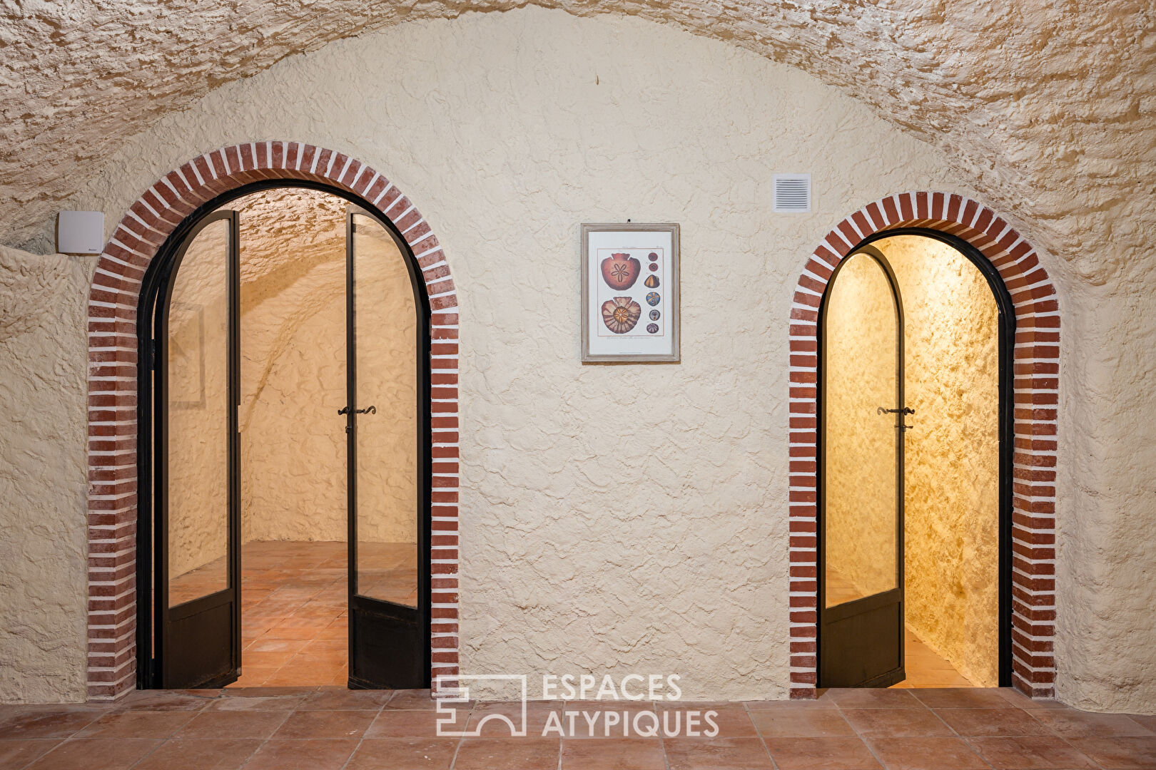 Authentic real estate complex in a former sheepfold in the heart of Cannes