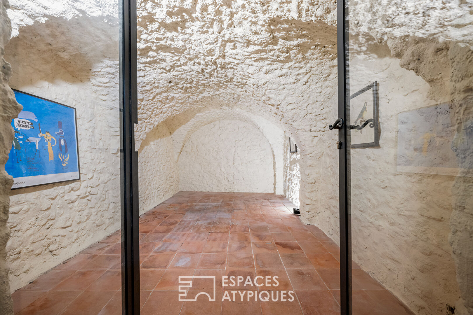 Authentic real estate complex in a former sheepfold in the heart of Cannes