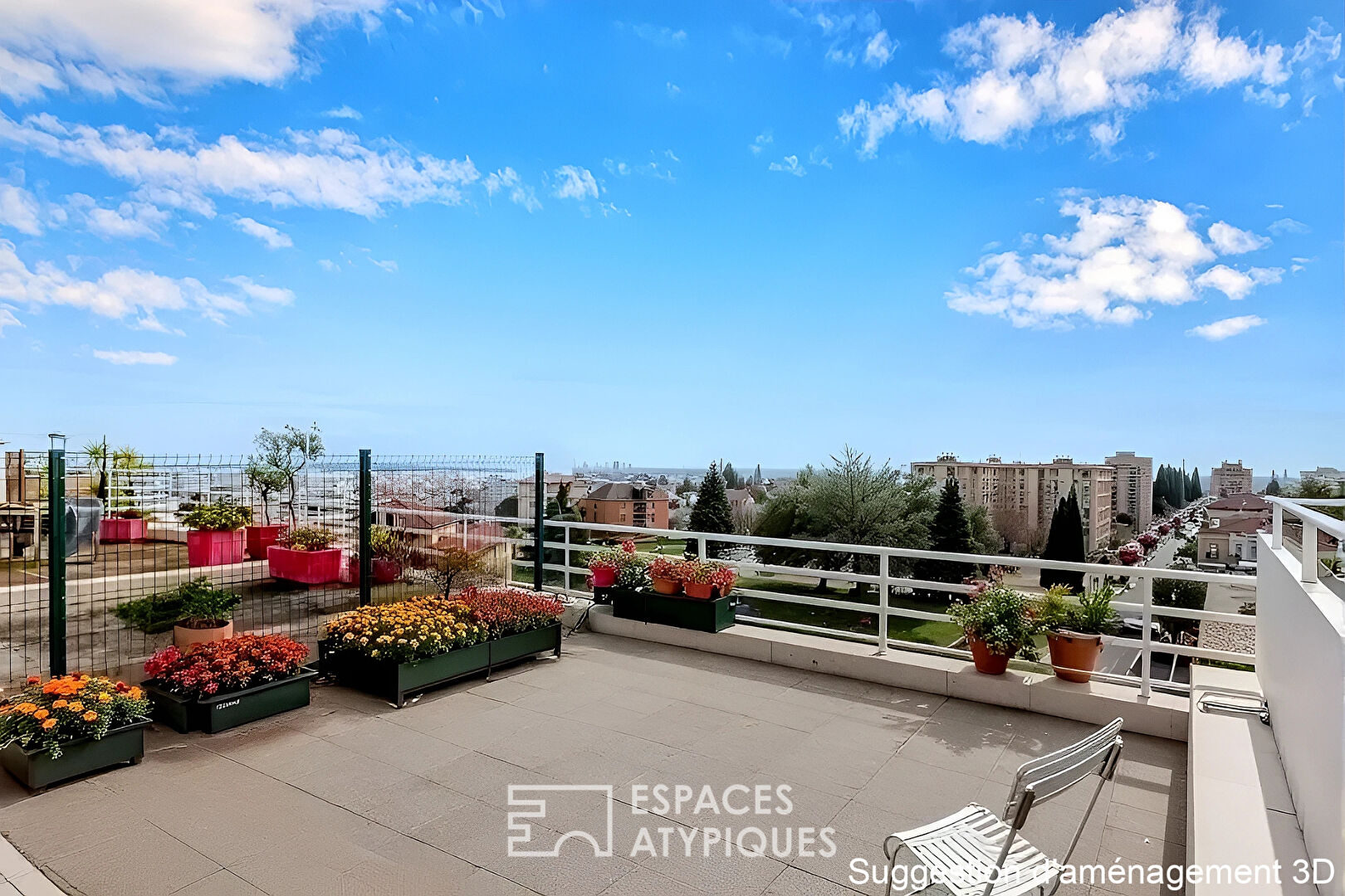 Top floor with solarium overlooking hills and sea CANNES / LE CANNET