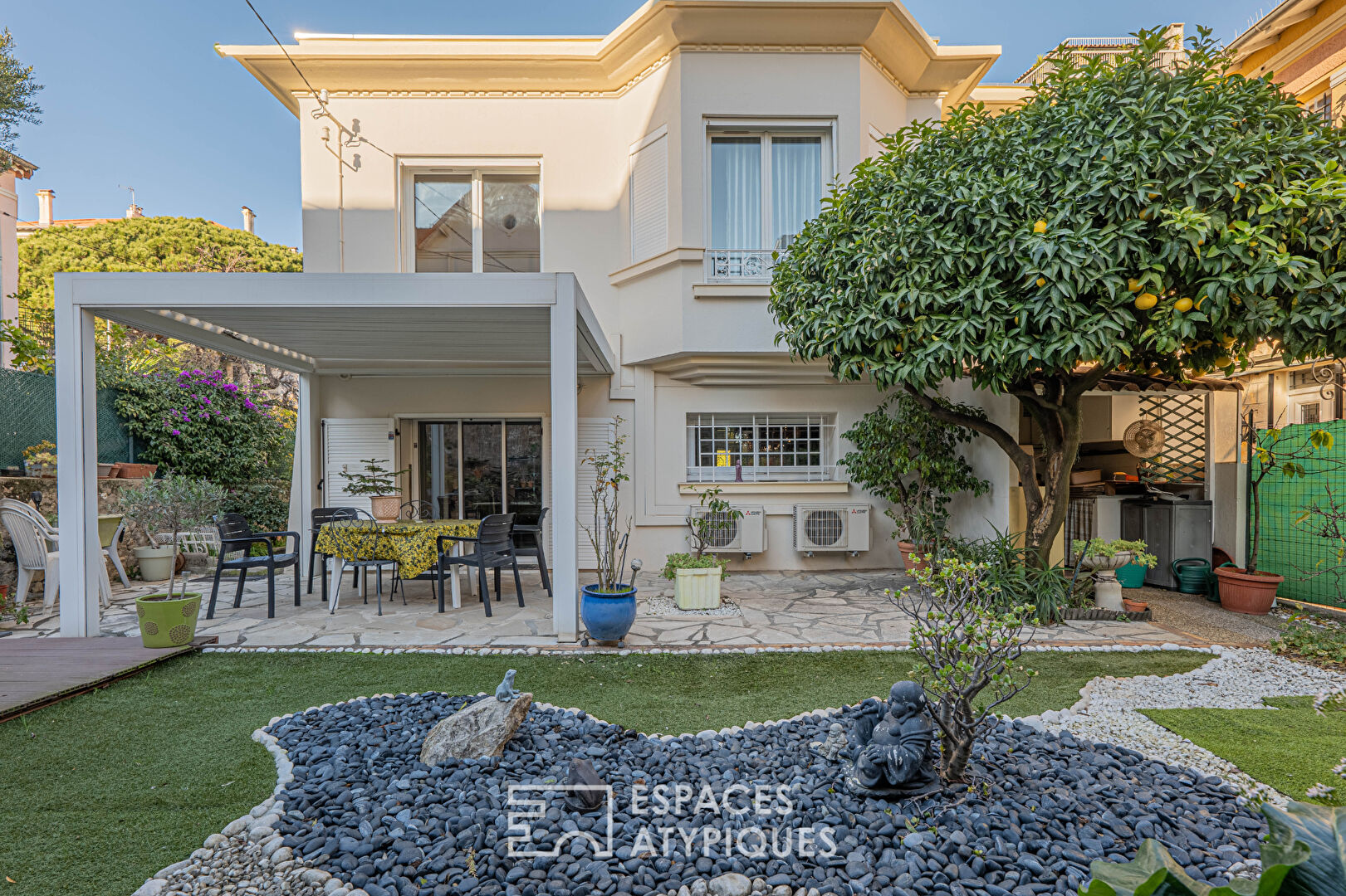 Maison de ville – Cannes, commerces et lycée à pied à Cannes