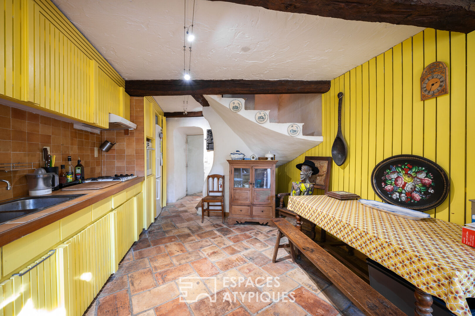 Maison dans un village provençale à l’architectue médivial à Auribeau-sur Siagne