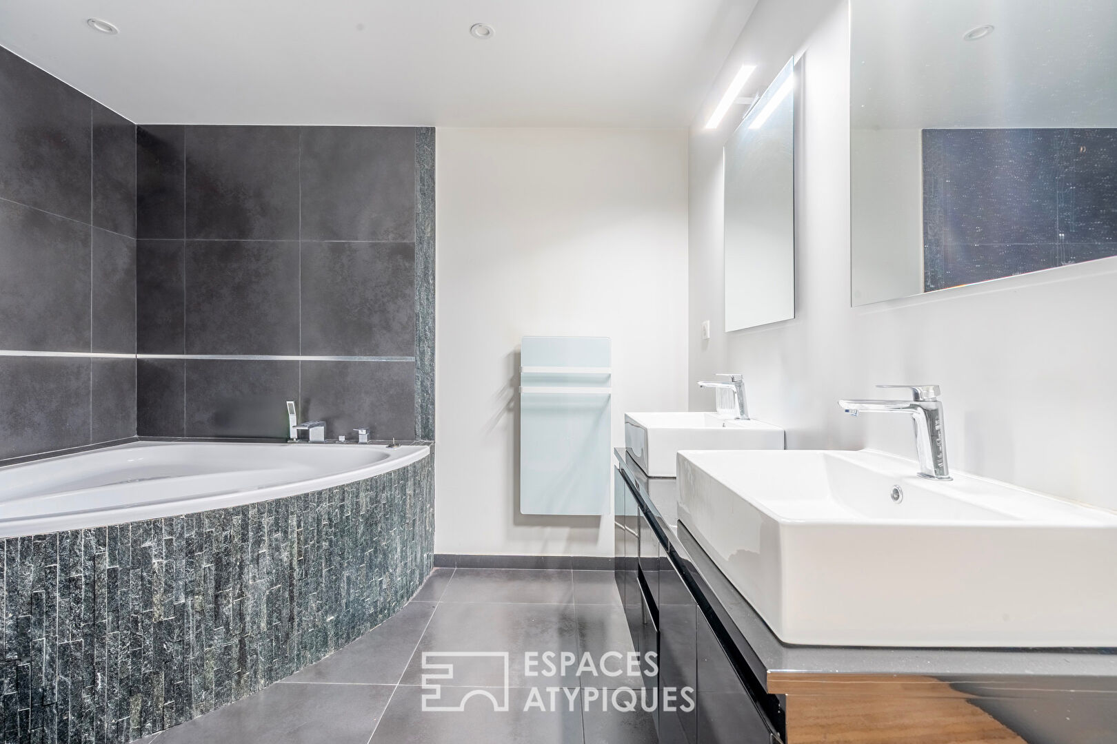 Esprit loft au coeur du quartier Mairie à Saint Maur