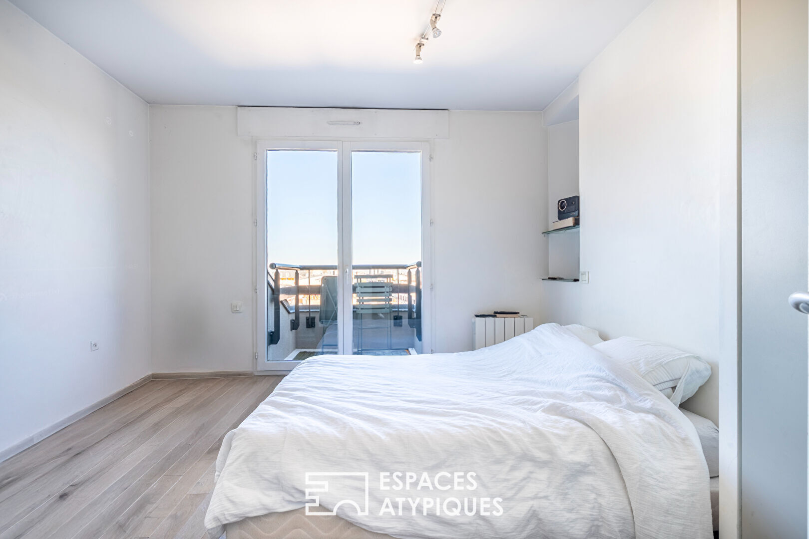 Duplex avec rooftop végétalisé et vue dégagée